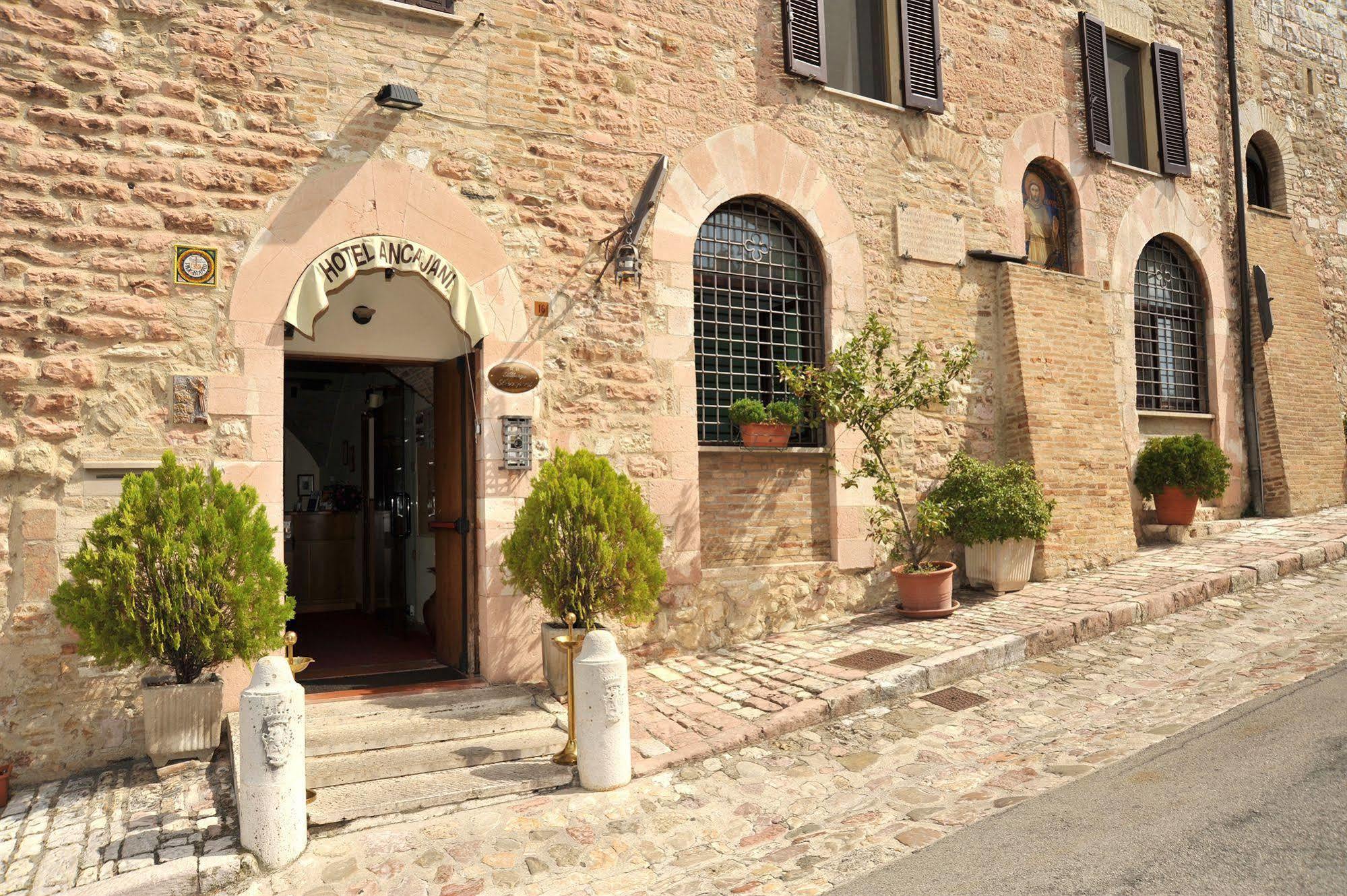 Albergo Ancajani Asís Exterior foto