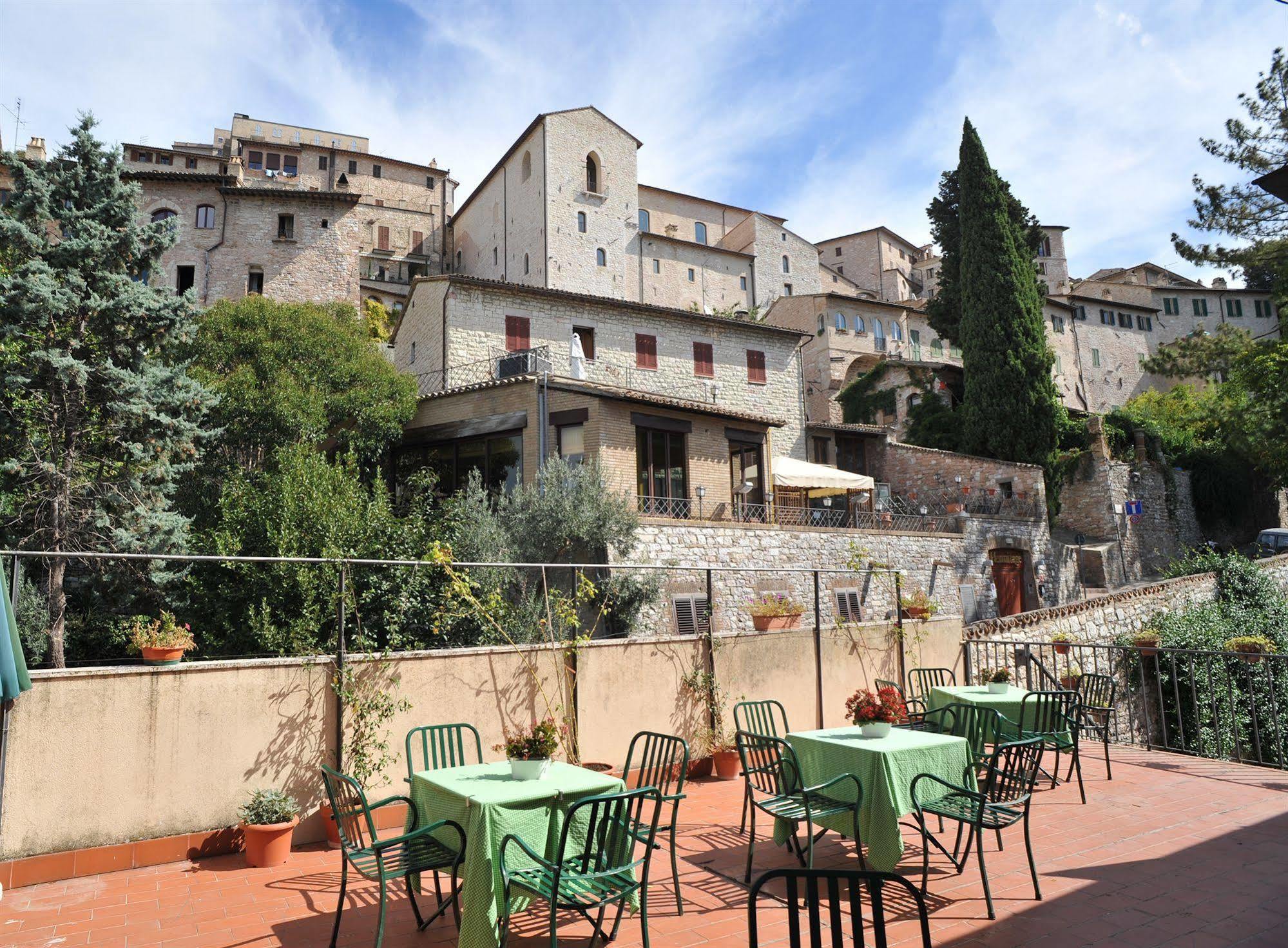 Albergo Ancajani Asís Exterior foto