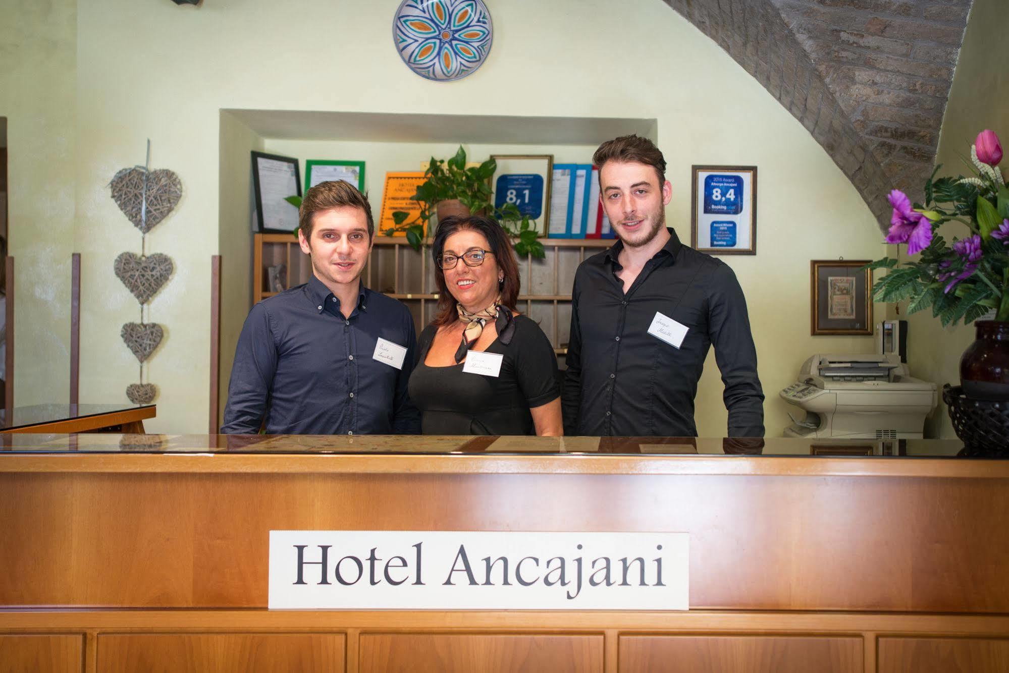 Albergo Ancajani Asís Exterior foto