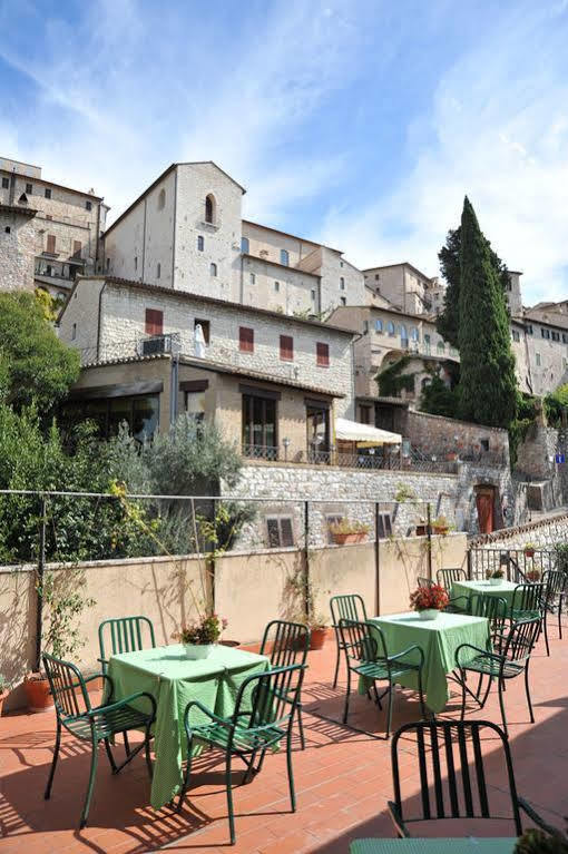 Albergo Ancajani Asís Exterior foto